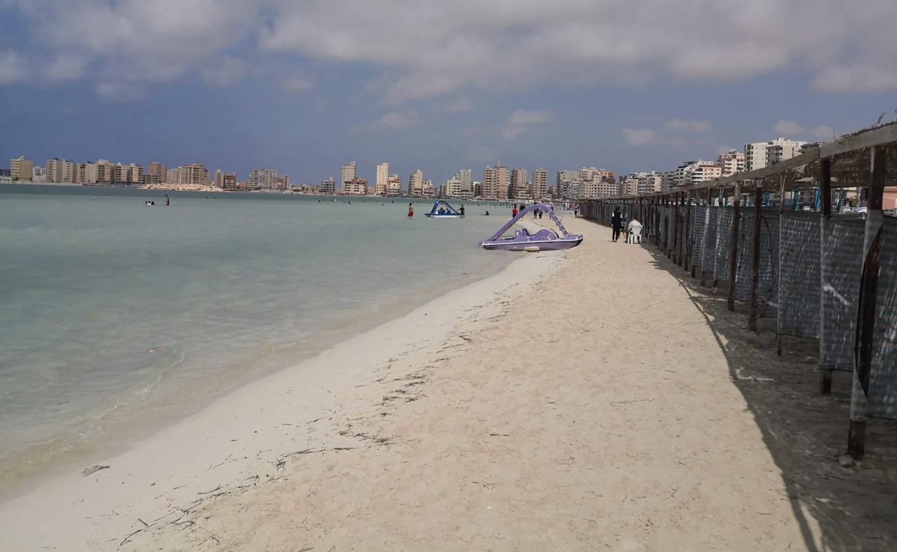 Foto af Beach Radio Marsa Matrouh med lys sand overflade