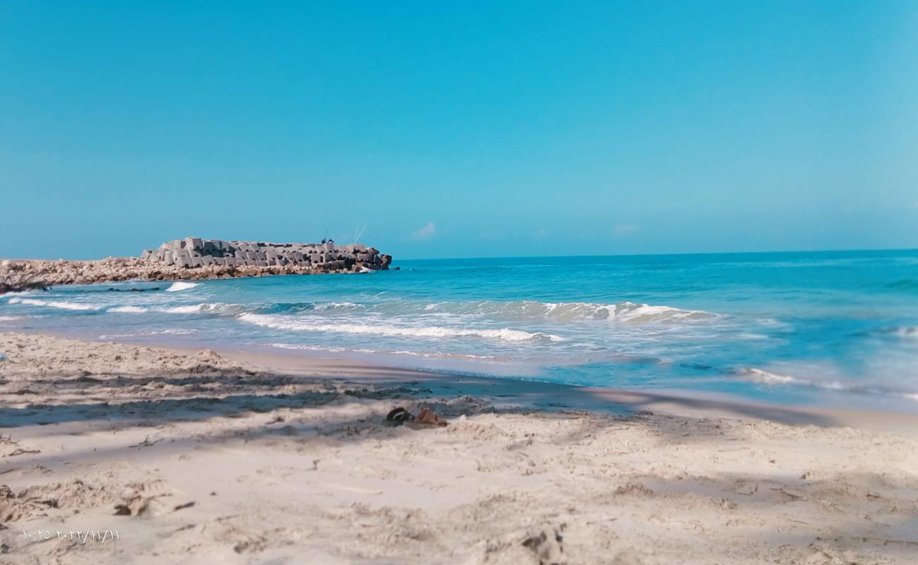 Foto af Al-Arish Beach med lys sand overflade