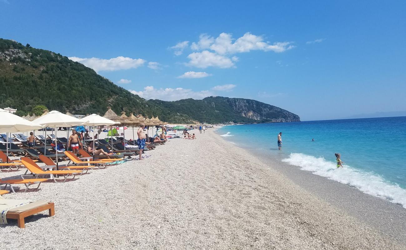 Foto af Dhermi Strand med let sten overflade