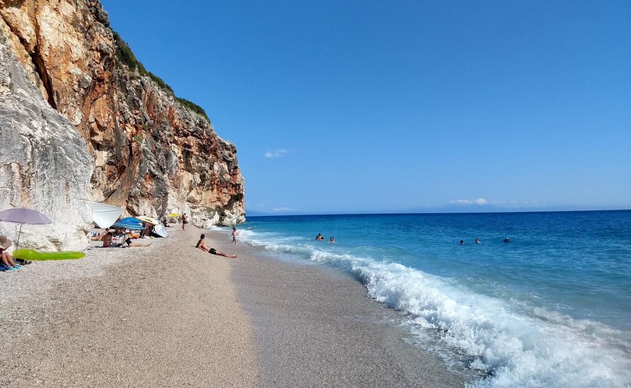 Foto af Gjipe Strand med let sten overflade