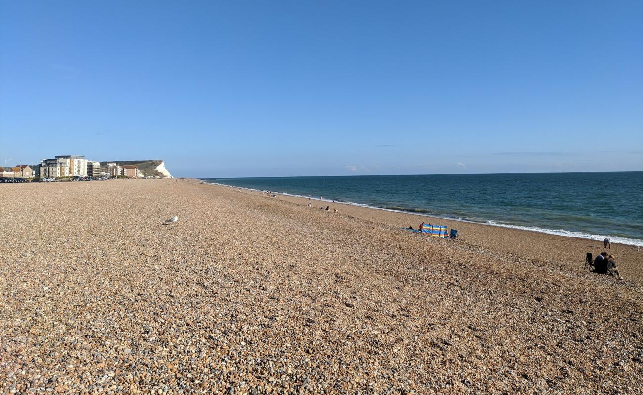 Foto af Seaford strand med let fin sten overflade