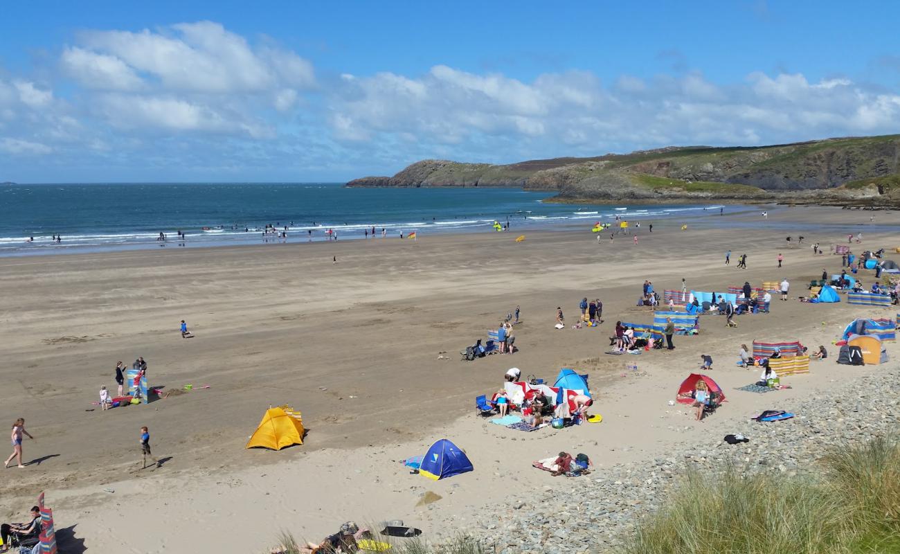 Foto af Whitesands Beach med lys sand overflade