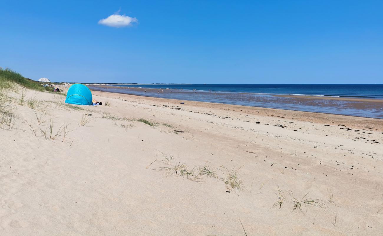 Foto af Druridge Bay beach med lys sand overflade