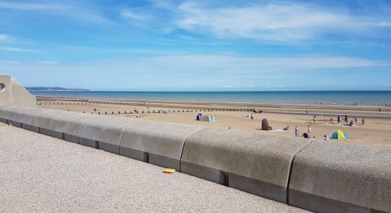 Dymchurch beach