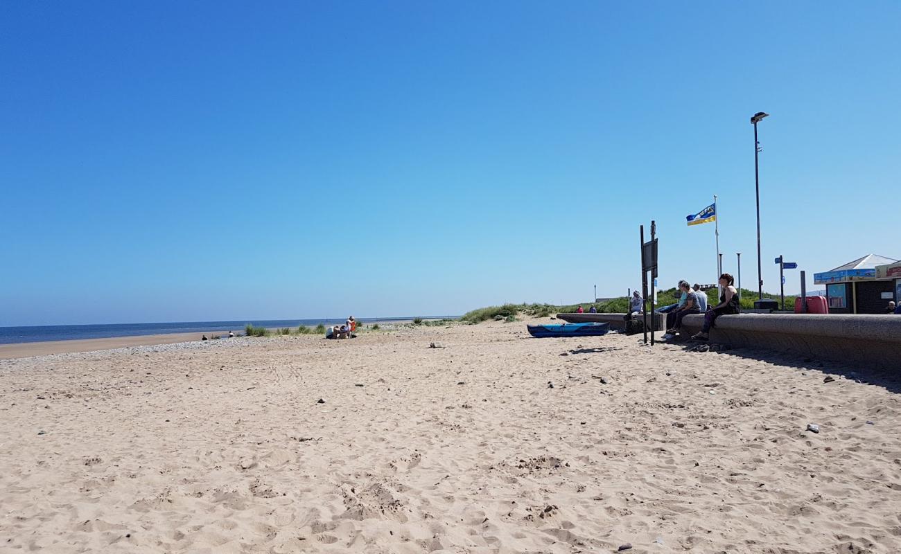 Foto af Kinmel Bay Beach med lys sand overflade