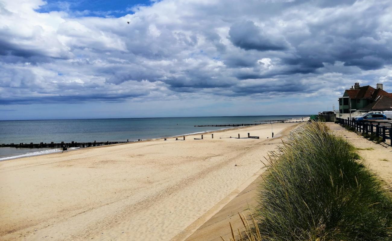 Foto af Bacton Strand med lys sand overflade