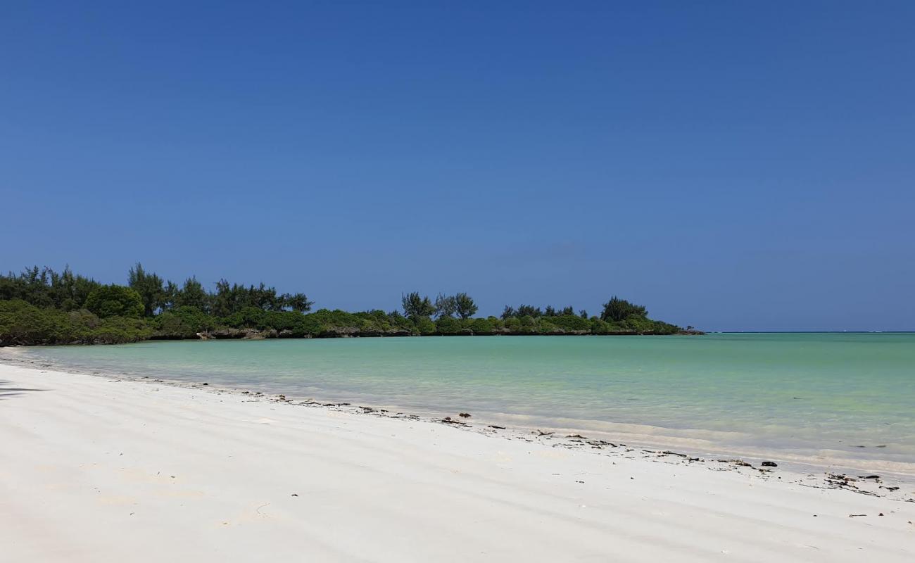 Foto af Pemba Beach med hvidt fint sand overflade