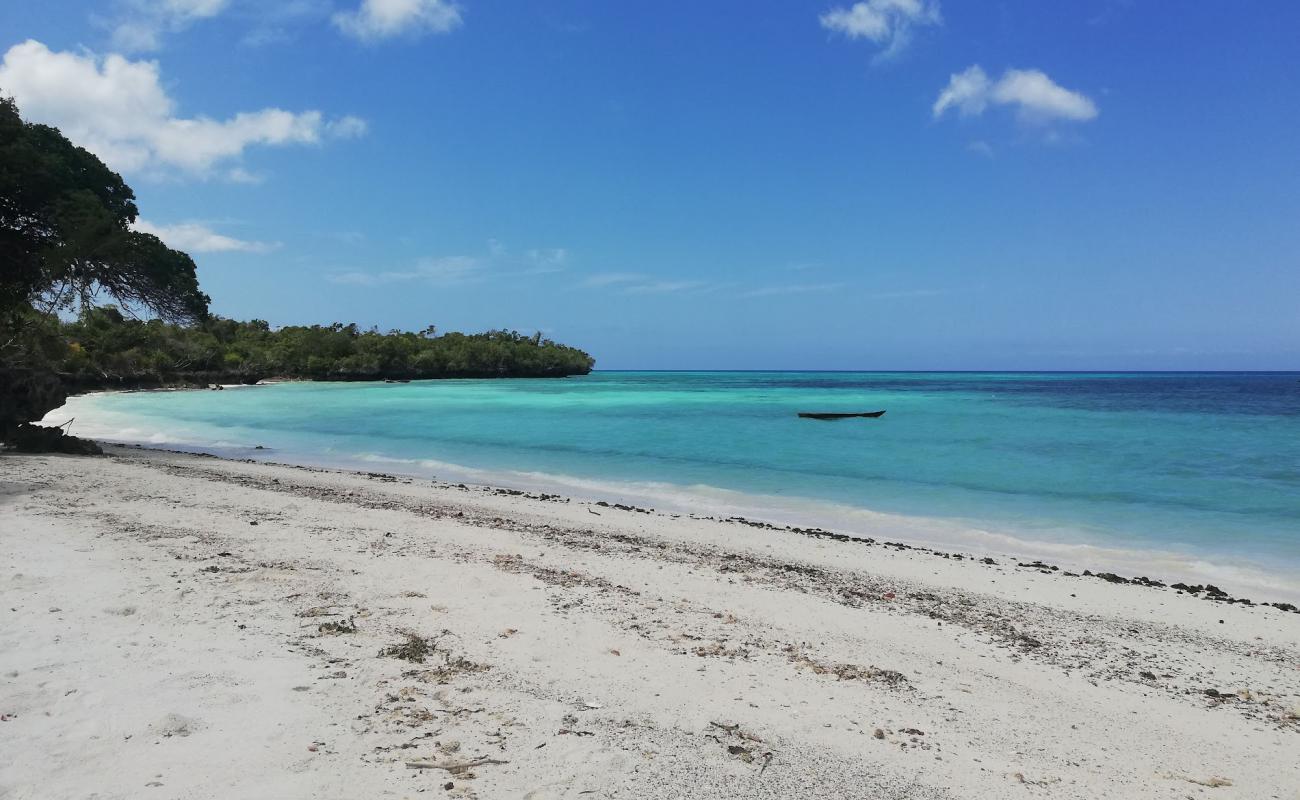 Foto af Verani Beach Lodge med hvidt fint sand overflade