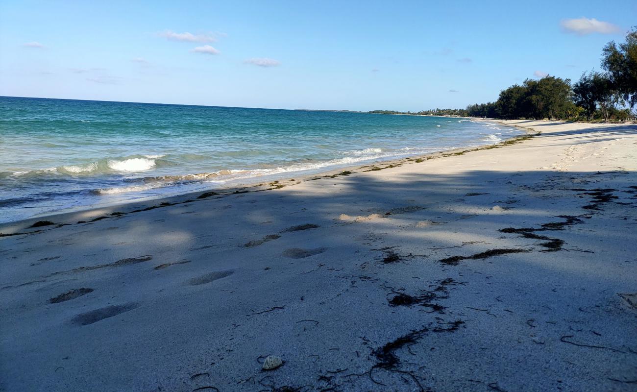 Foto af Mboamaji Beach med lys sand overflade