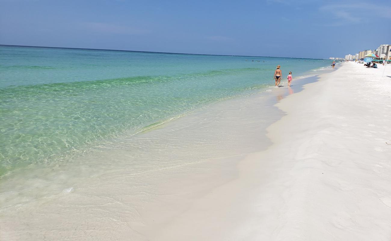 Foto af Henderson Strand med hvidt fint sand overflade