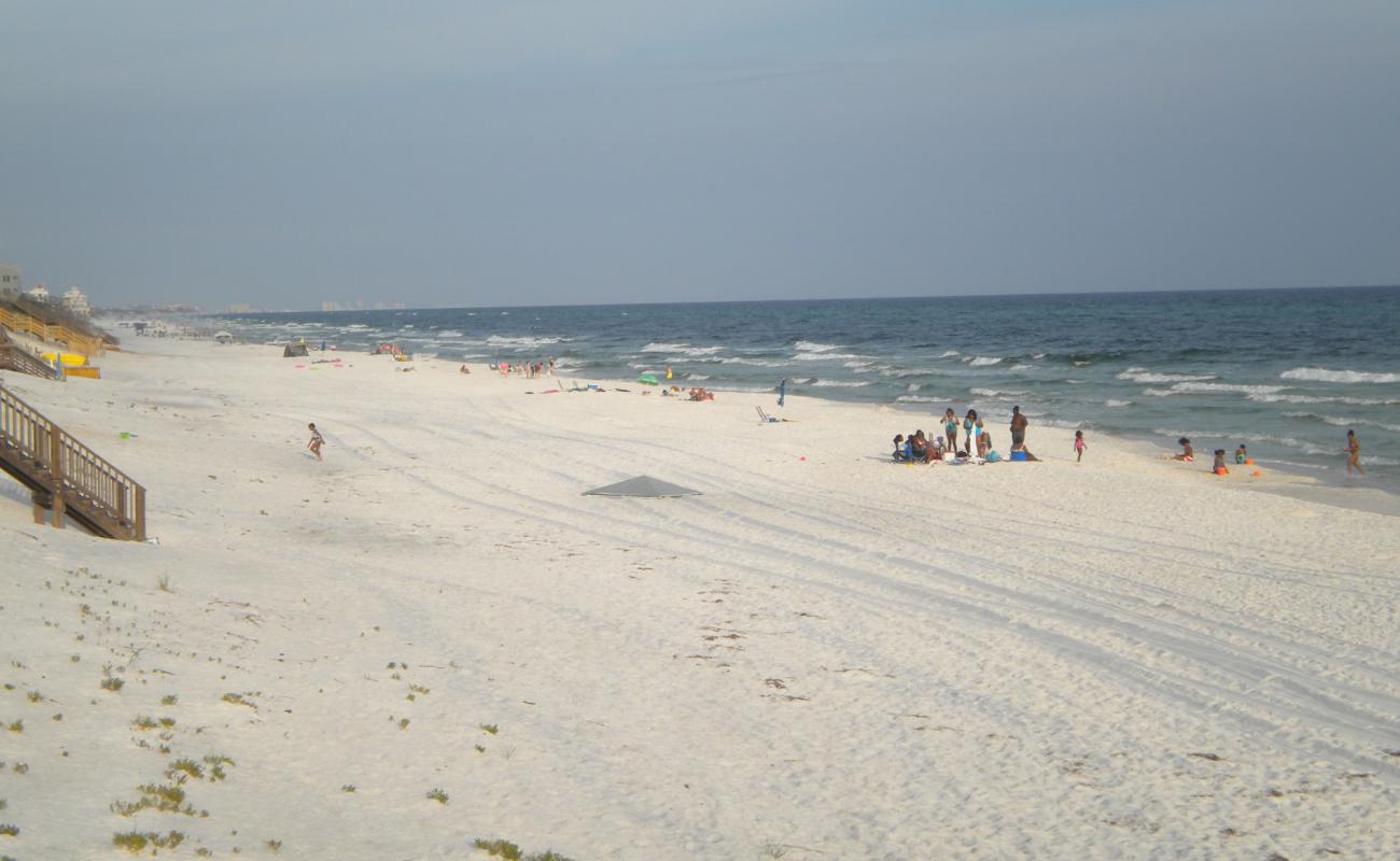 Foto af Seagrove Beach med hvidt fint sand overflade