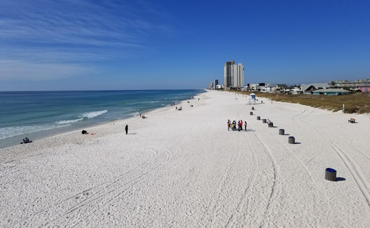 Foto af Russell-Fields Pier Strand med hvidt fint sand overflade