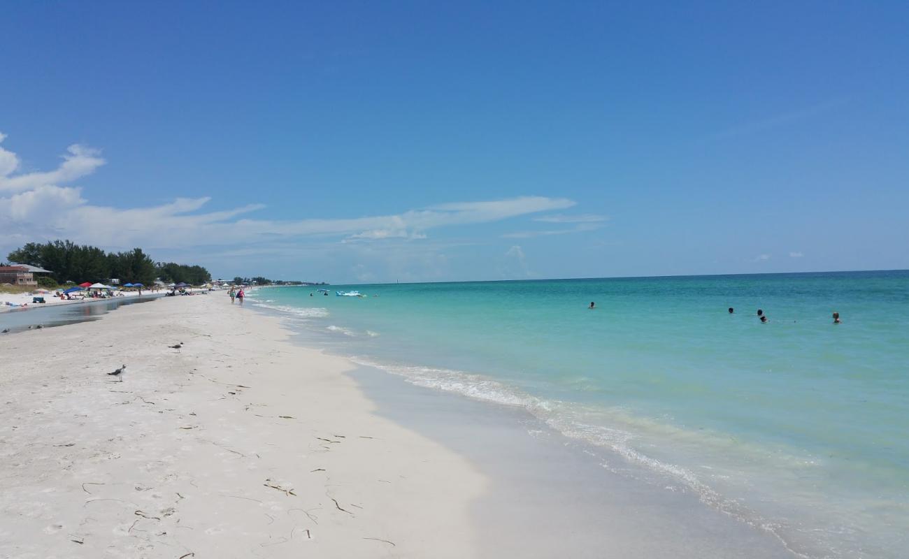 Foto af Anna maria beach med hvidt sand overflade