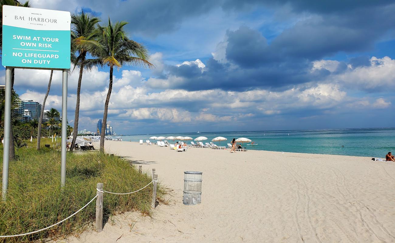 Foto af Bal Harbour beach med lys sand overflade