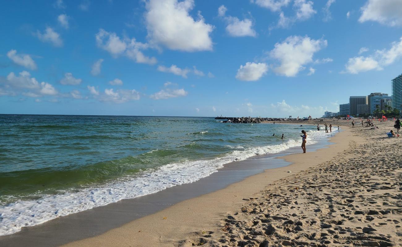 Foto af Haulover beach II med lys skaldesand overflade