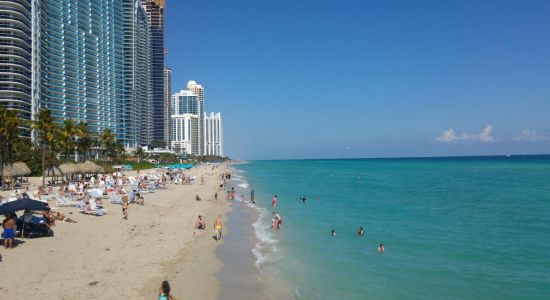 Sunny Isles Strand