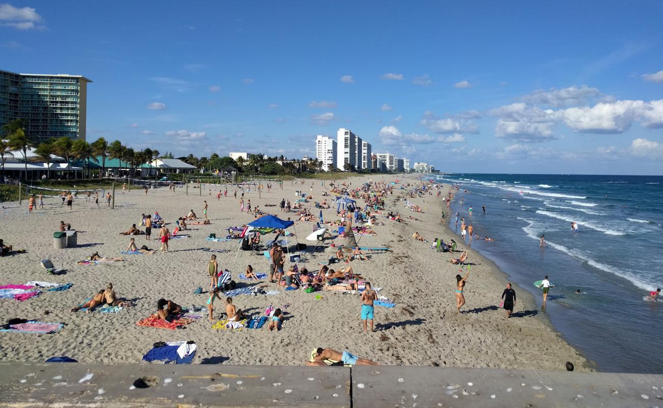 Foto af Deerfield beach med lys sand overflade