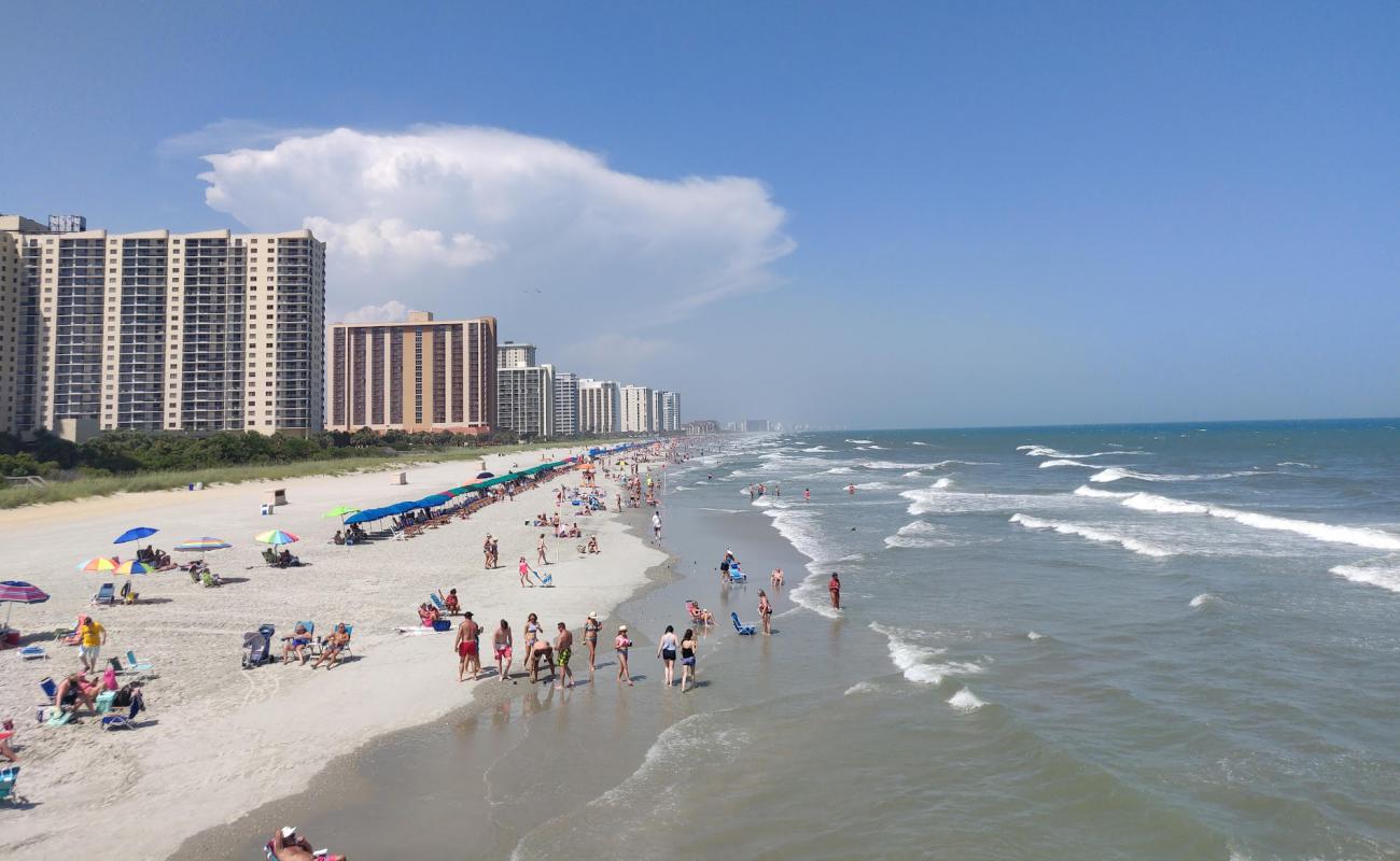 Foto af Myrtle beach Pier med lys fint sand overflade