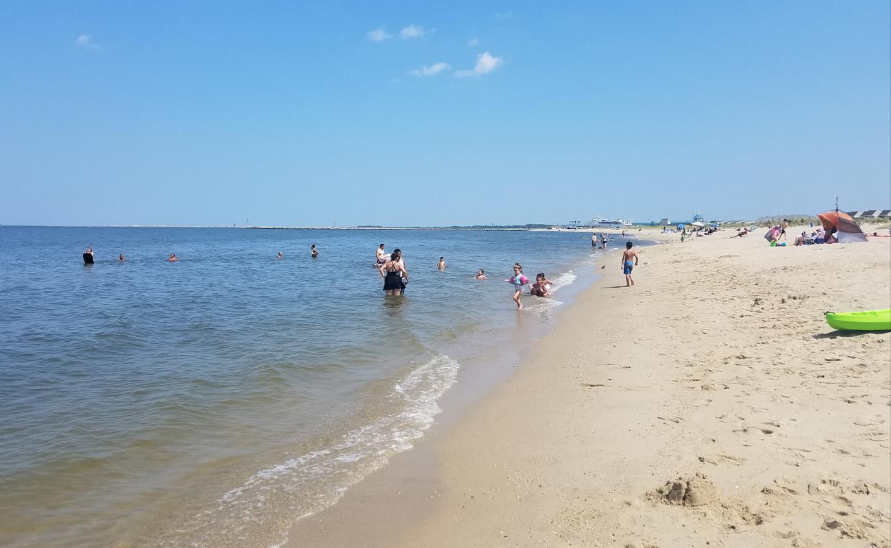 Foto af Lewes Beach med lys sand overflade