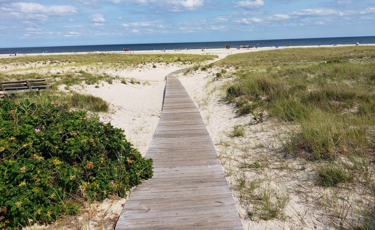 Foto af Atlantic Ocean Beachfront med lys sand overflade