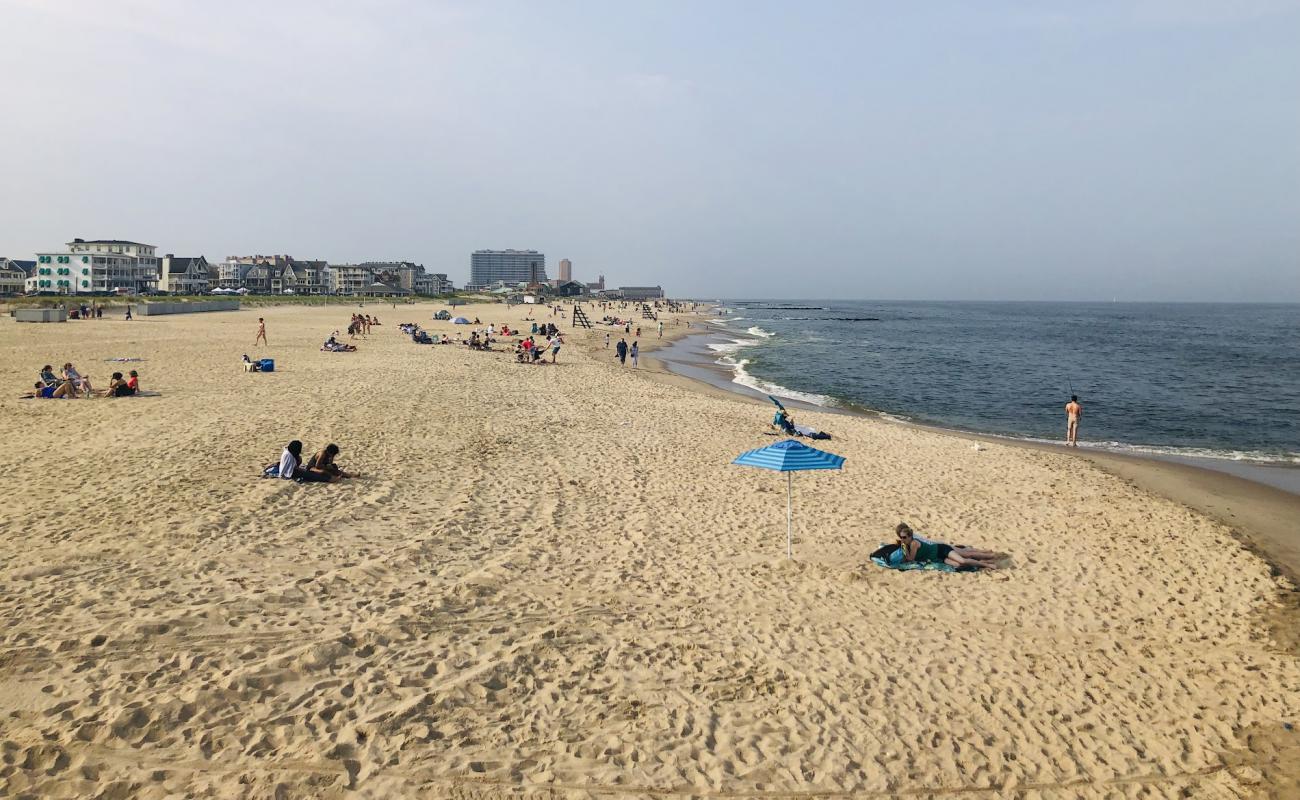 Foto af Ocean Grove Beach med lys sand overflade