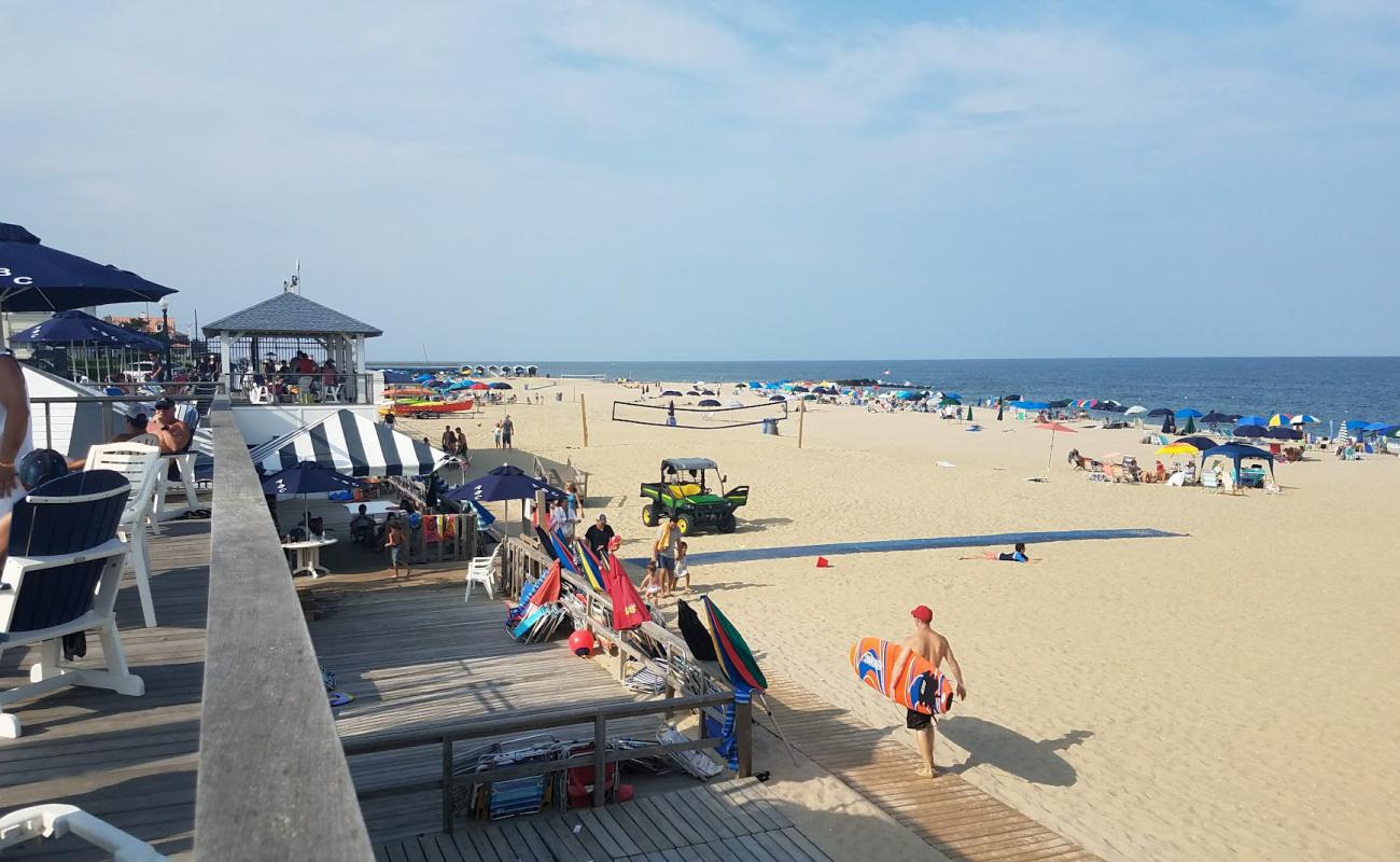 Foto af Loch Arbour Beach med lys sand overflade