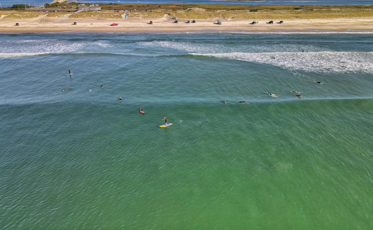 Foto af Ponquogue Beach med lys sand overflade