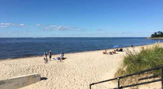 Centre Island Beach