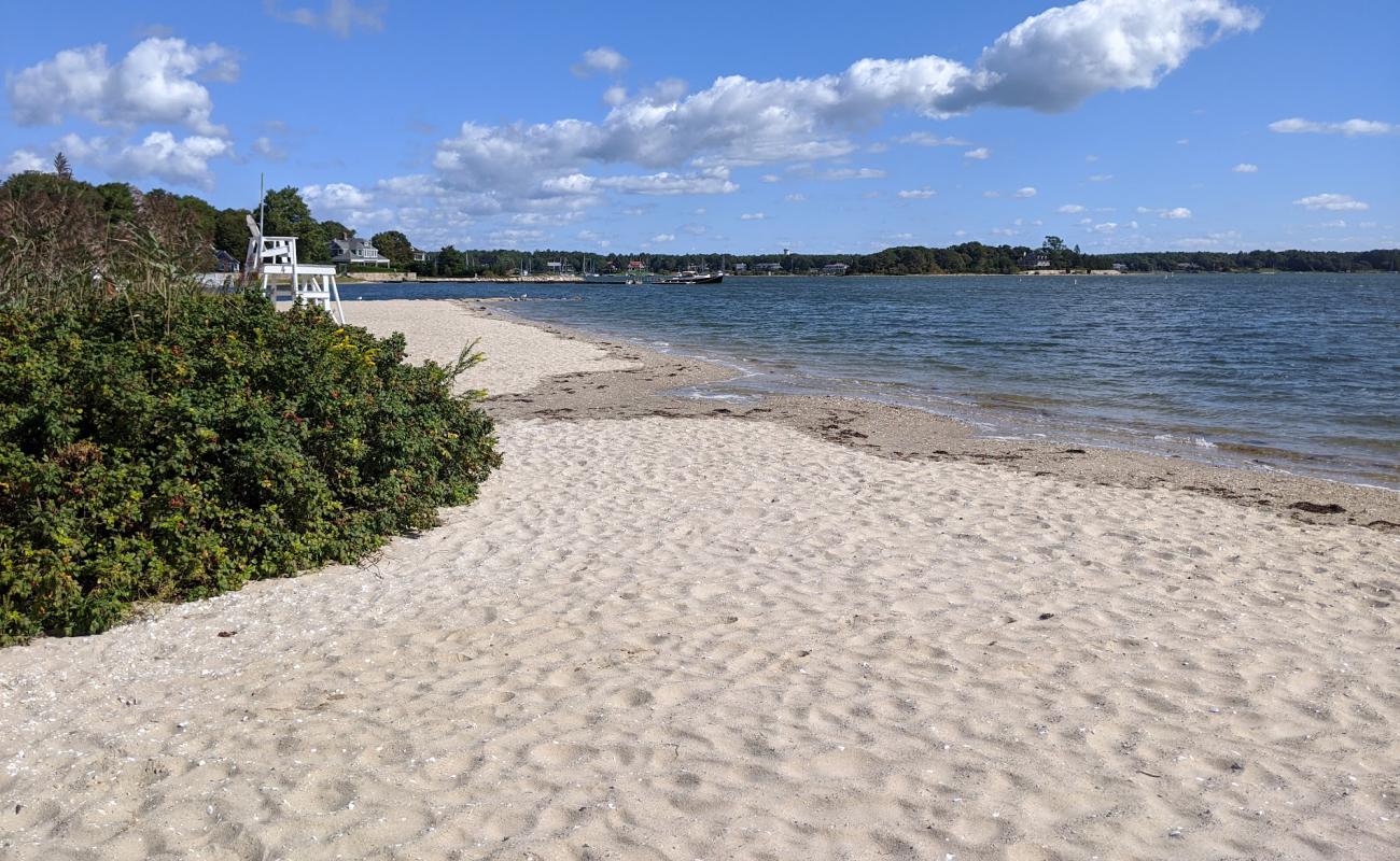 Foto af Silvershell Beach med lys sand overflade