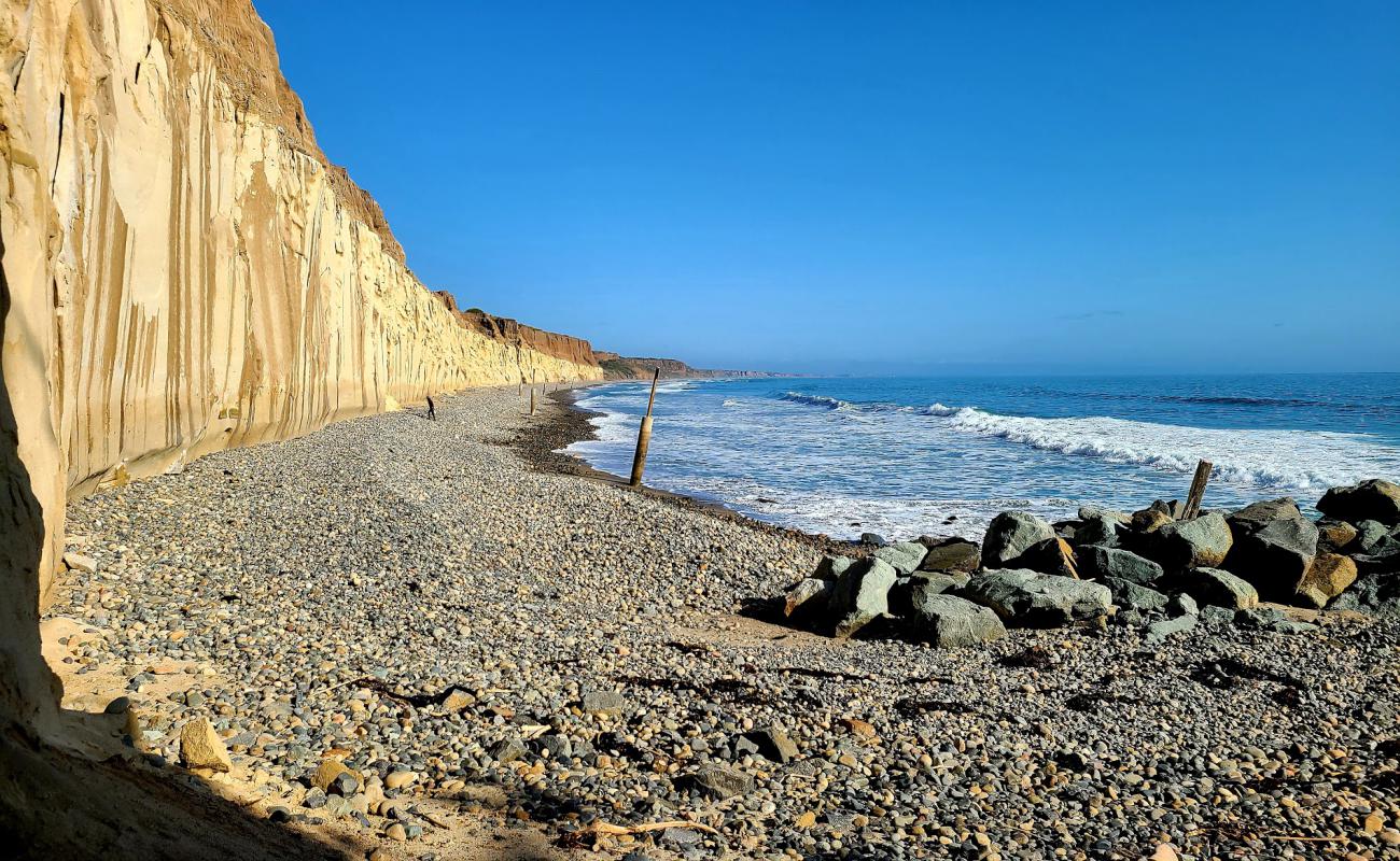 Foto af Trails beach med let sand og småsten overflade