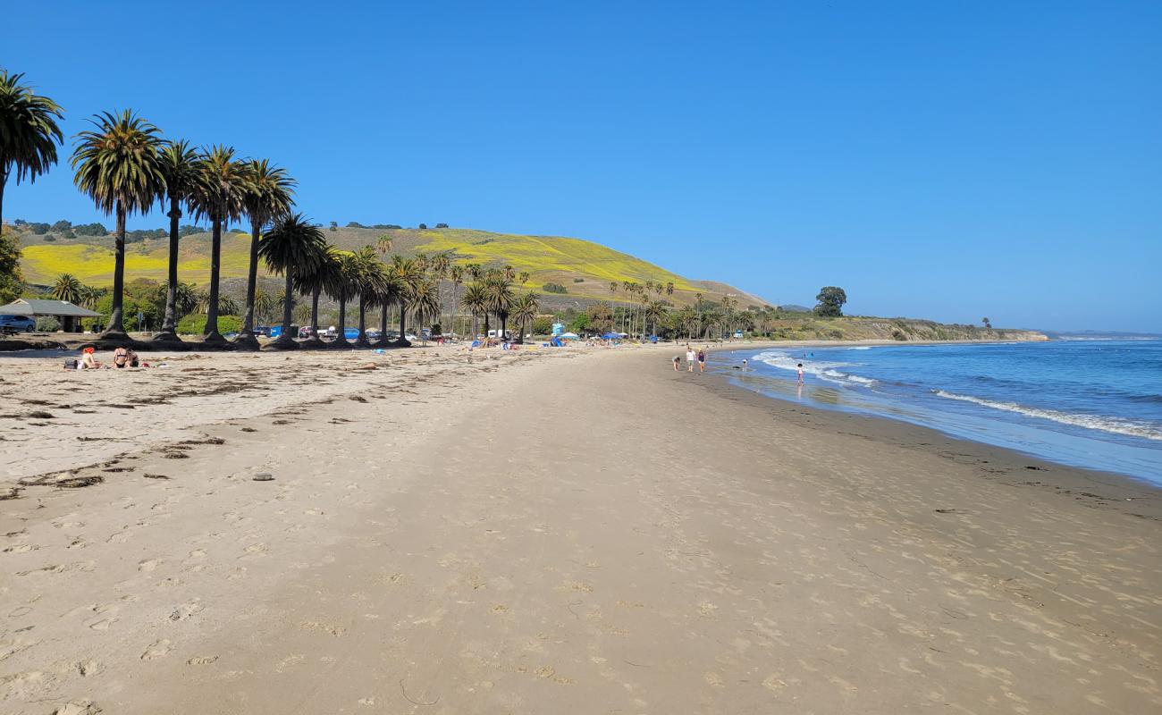 Foto af Refugio Beach med lys sand overflade