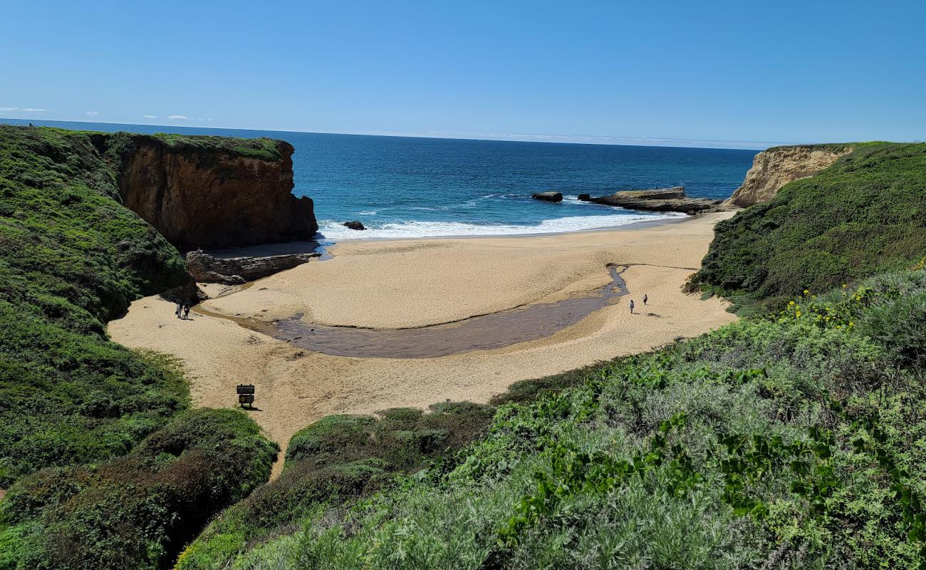 Foto af Laguna Creek Beach med lys fint sand overflade