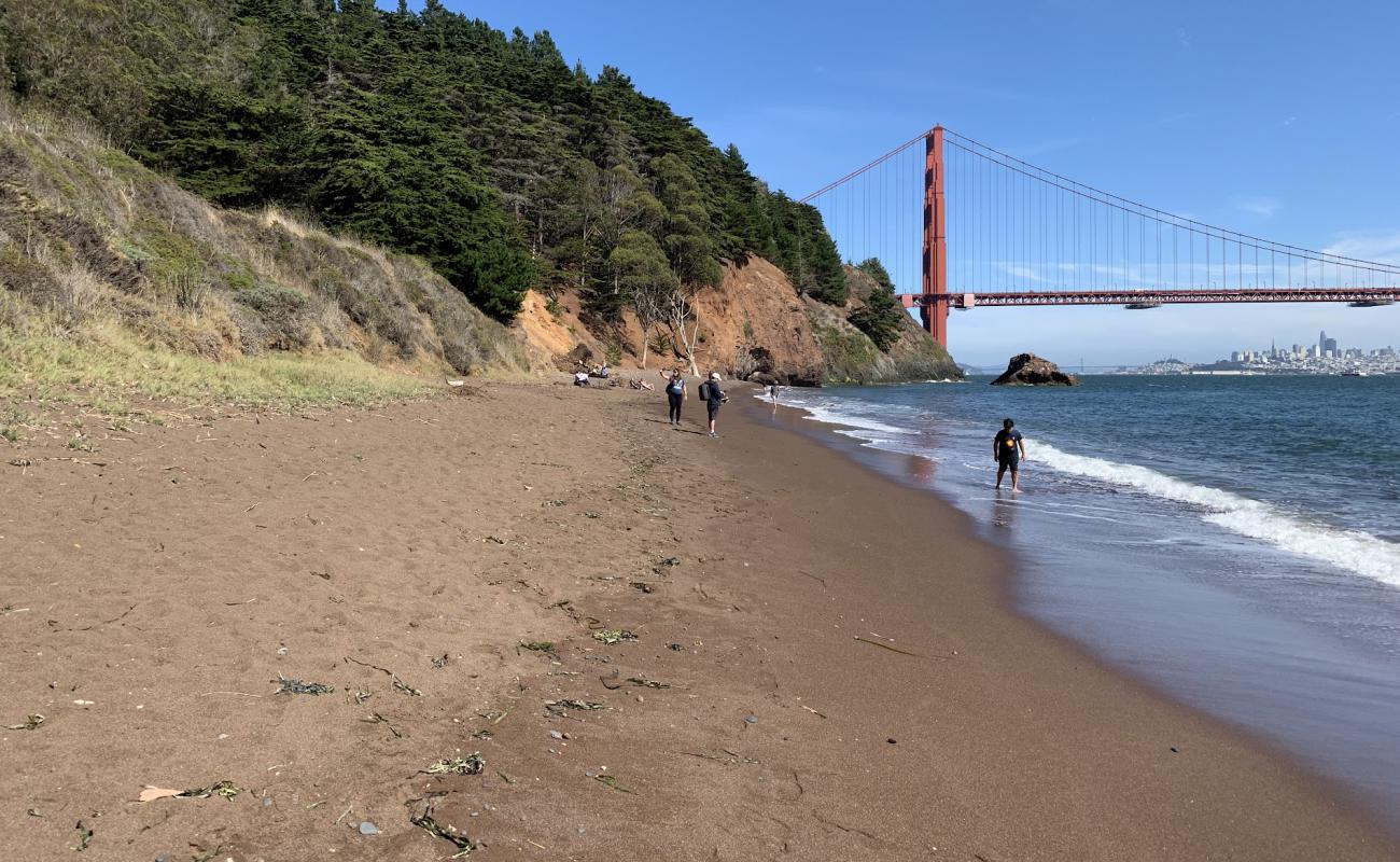 Foto af Kirby Beach med brunt sand overflade