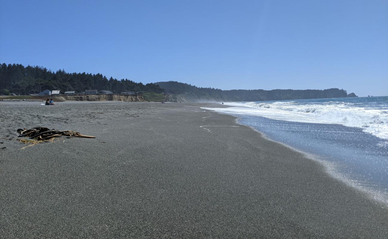 Foto af Big Lagoon Beach med lys sand overflade