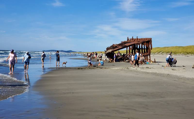 Foto af DeLaura Beach med lys sand overflade