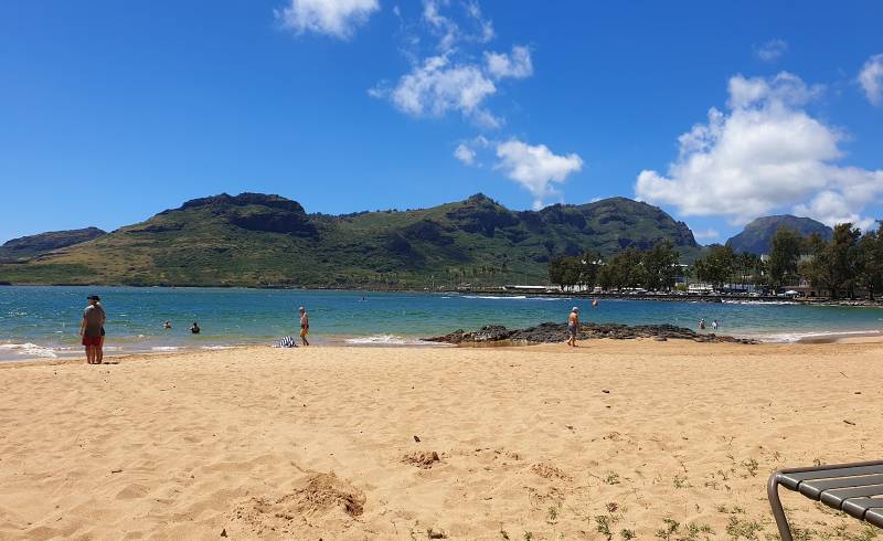 Foto af Kalapaki Beach med lys fint sand overflade