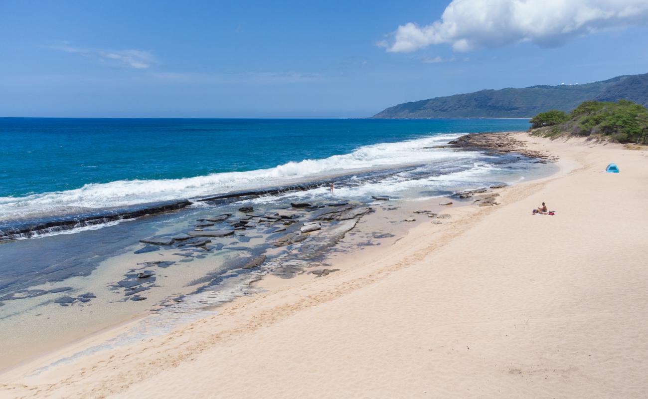 Foto af Keaau Beach med lys sand overflade