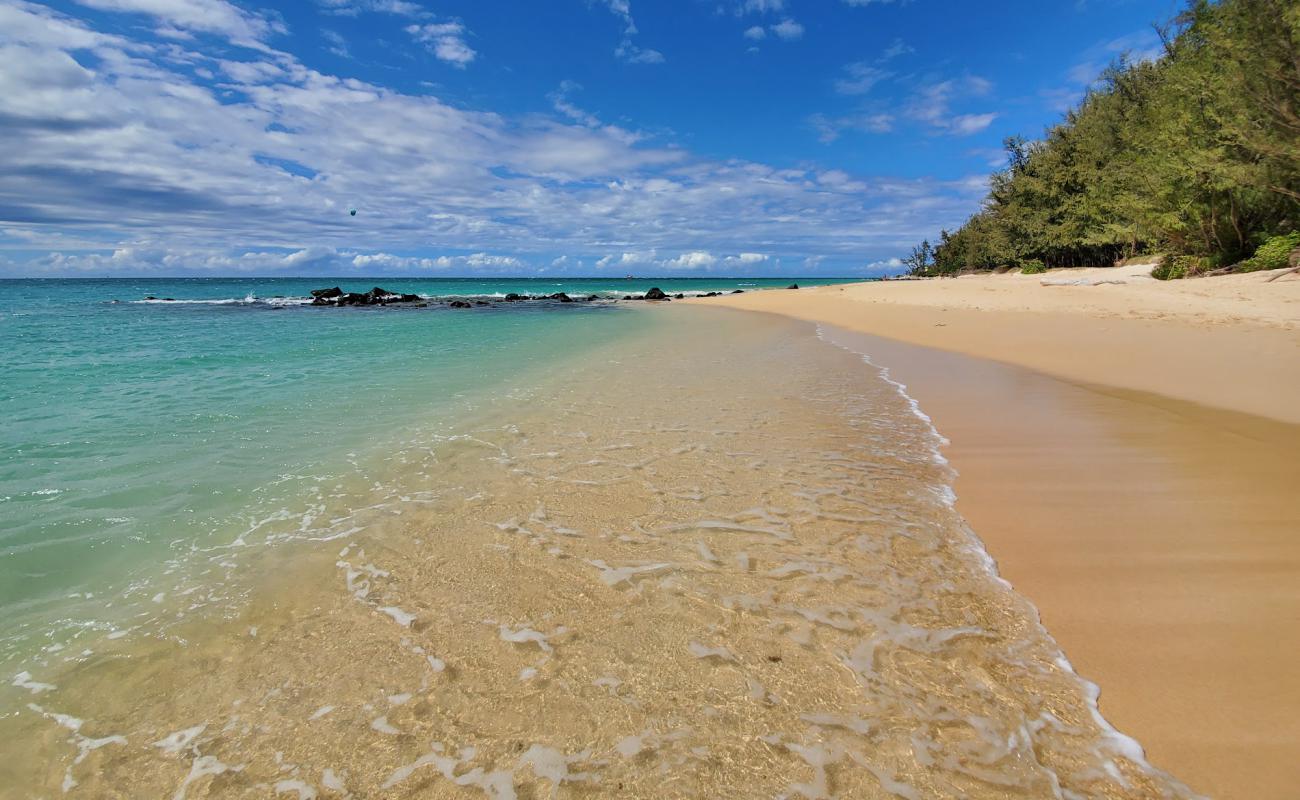 Foto af Kanaha Beach med lys sand overflade