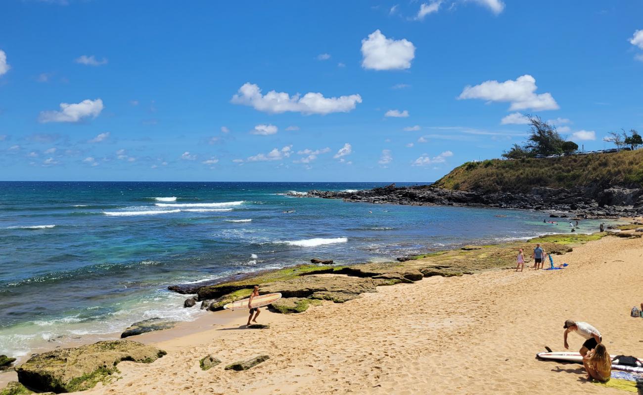 Foto af Hookipa strand med lyst sand & sten overflade