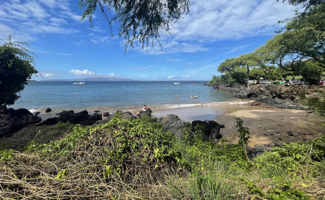 Foto af Makena Landing Beach med grå sand overflade