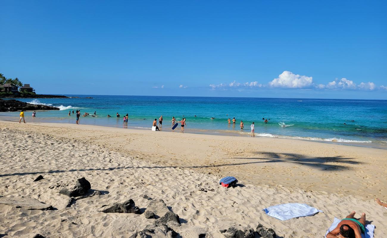 Foto af Magic Sands Beach med lys sand overflade