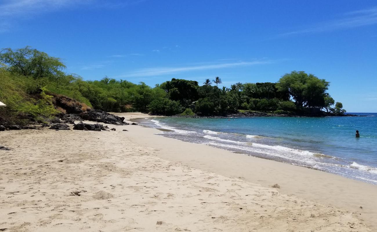 Foto af Mau'umae Beach med lys sand overflade