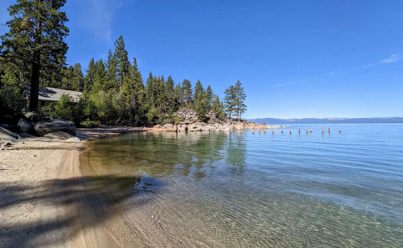 Foto af Skunk Harbor Beach med lys sand overflade