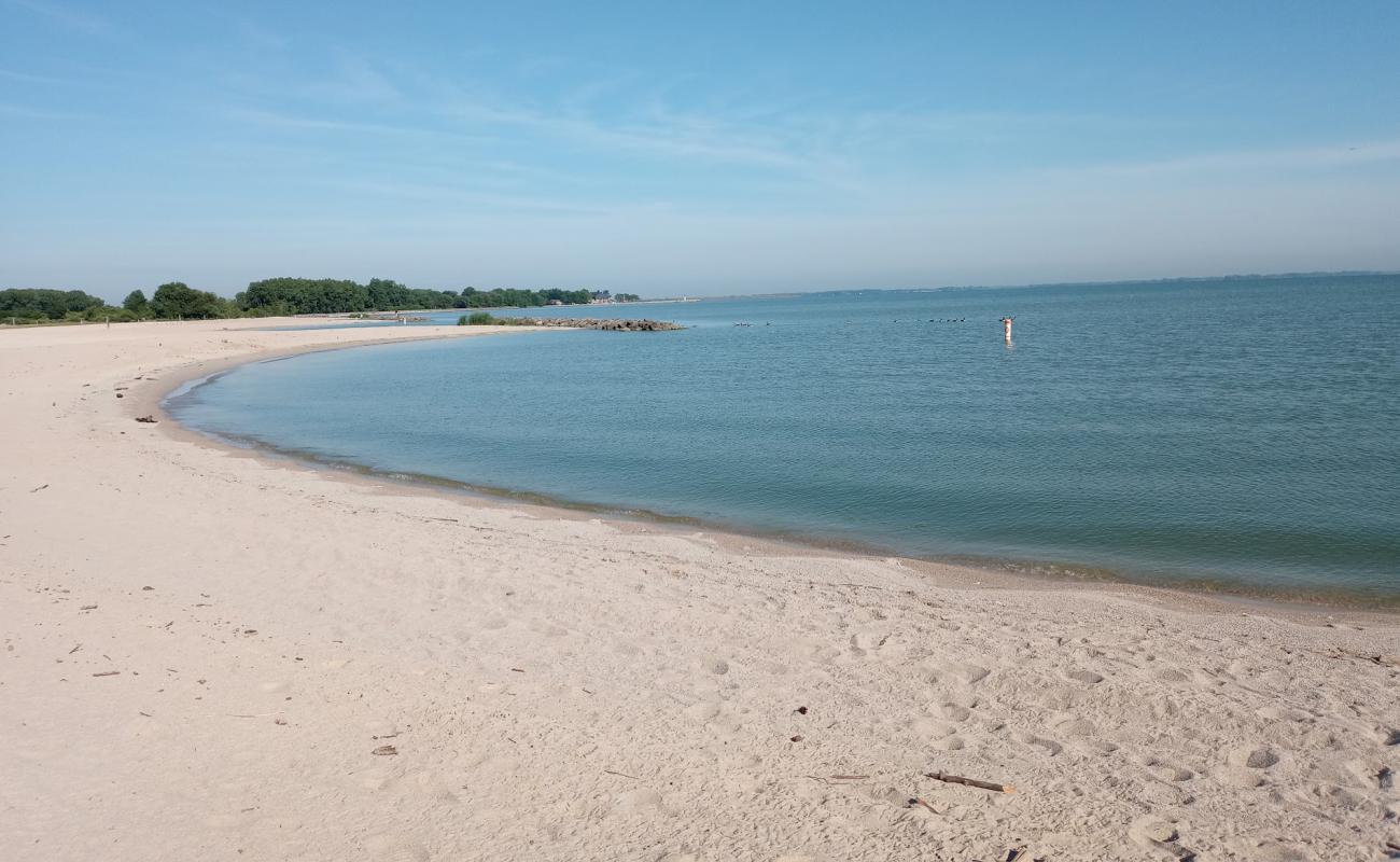 Foto af Maumee Bay State Park Beach med lys sand overflade