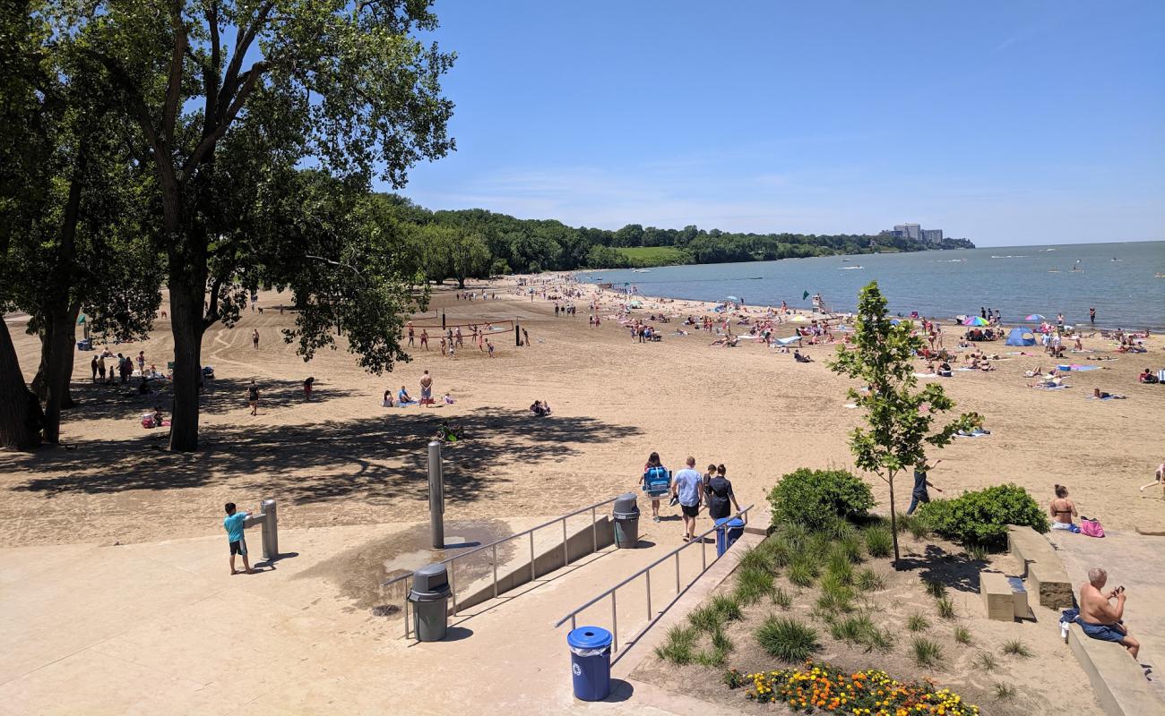 Foto af Edgewater Beach med lys sand overflade