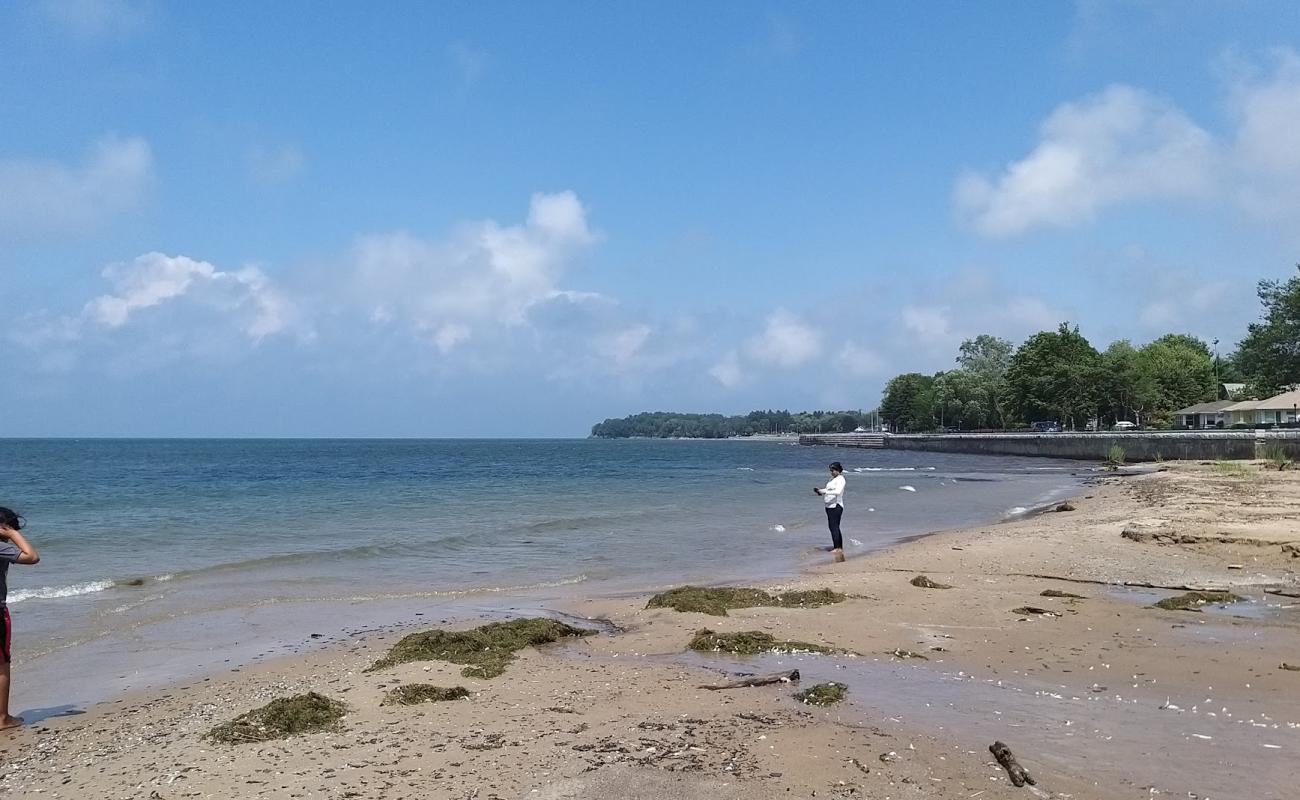 Foto af Dunkirk Beach med lys sand overflade