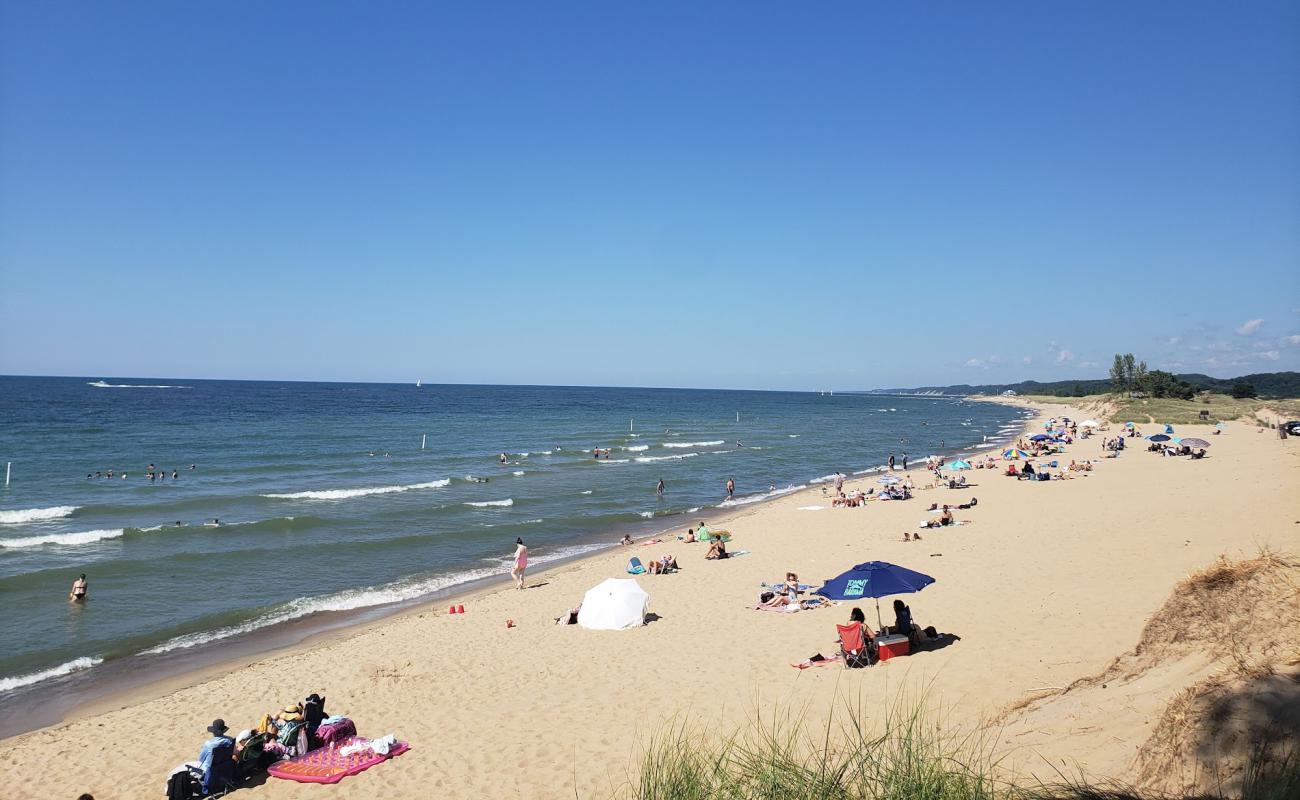 Foto af Oval Beach med lys fint sand overflade