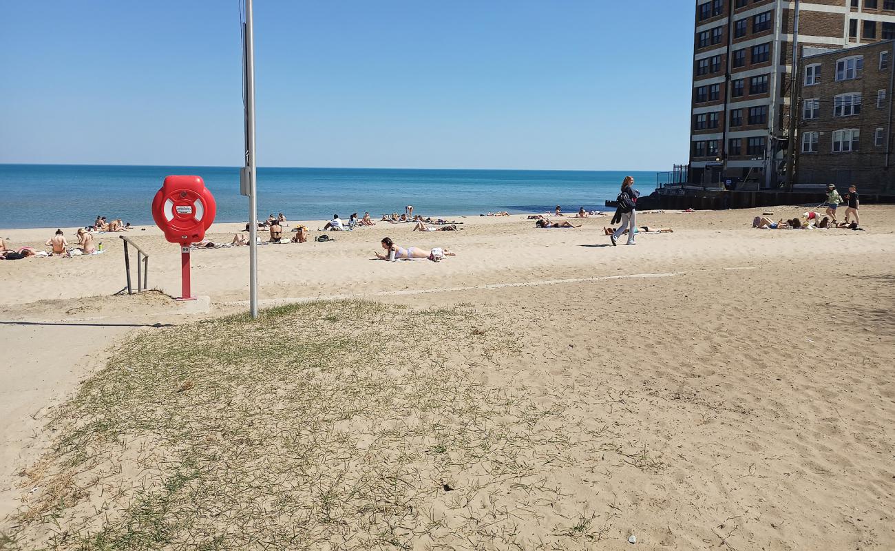 Foto af Hartigan Beach med lys sand overflade