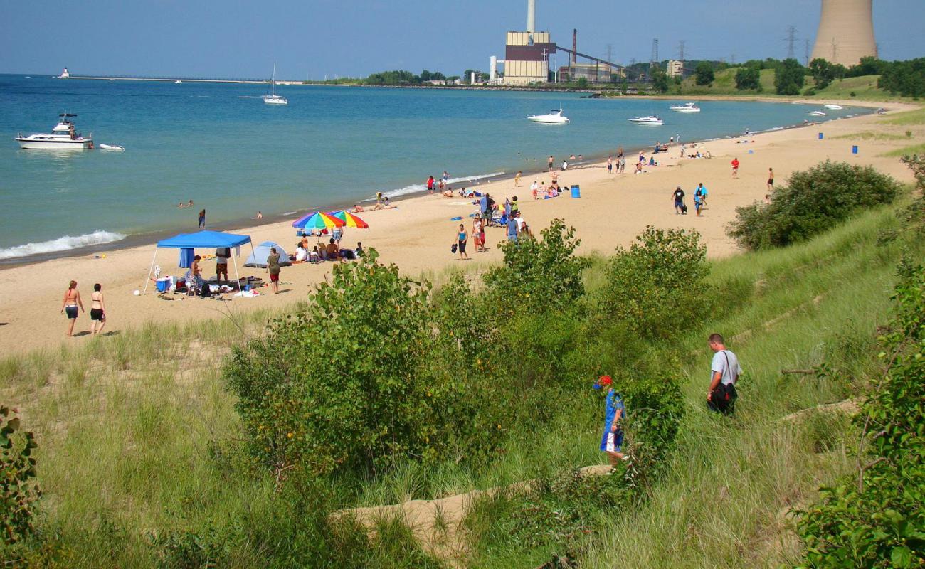 Foto af Central Beach med lys sand overflade