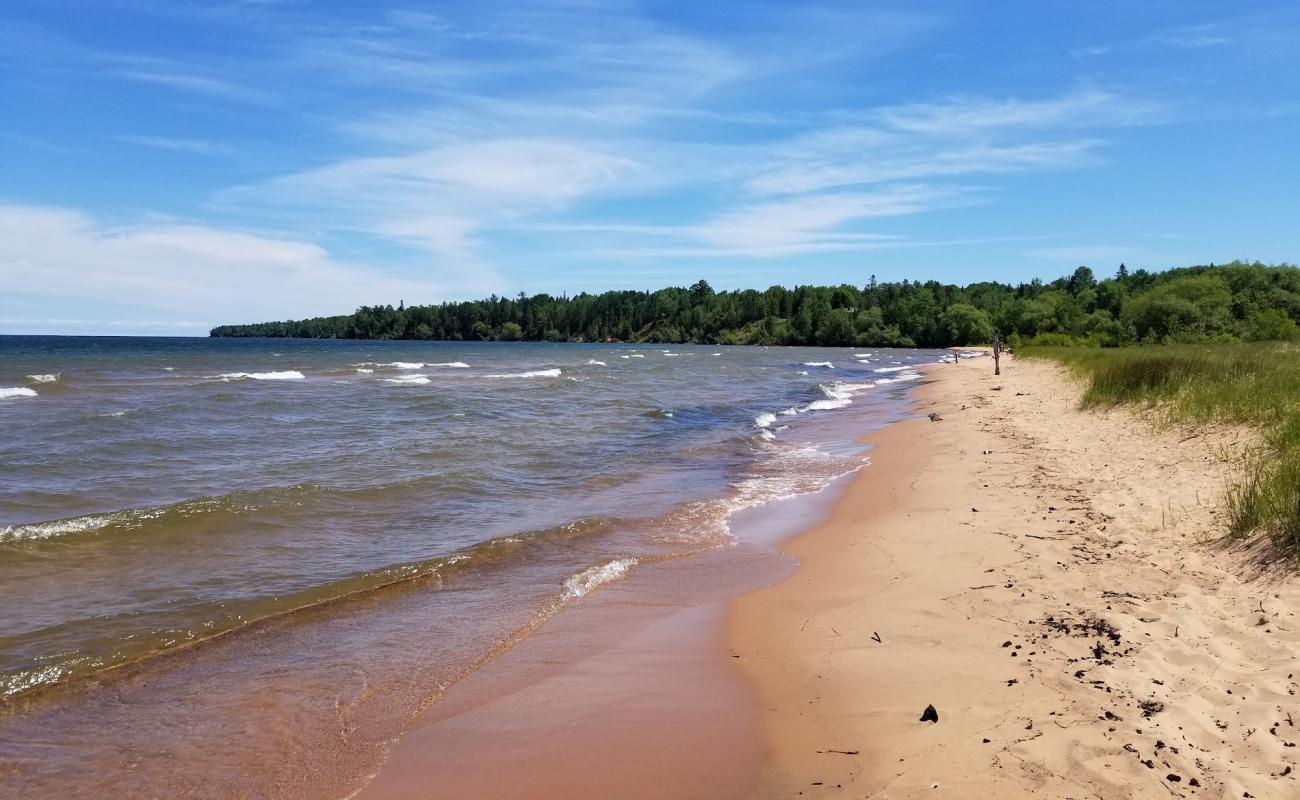 Foto af Cornucopia Beach med lys sand overflade